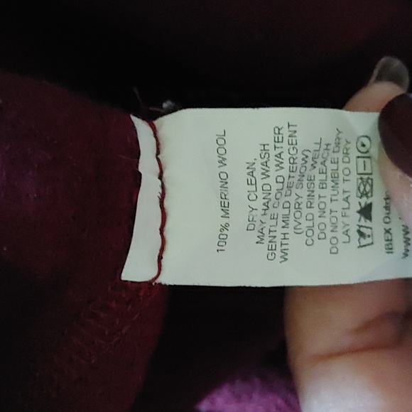 Ibex 100% Merino Wool 1\4  Zip Sweater Sz.S Burgundy - Picture 5 of 6